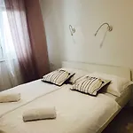 M&m Apartment